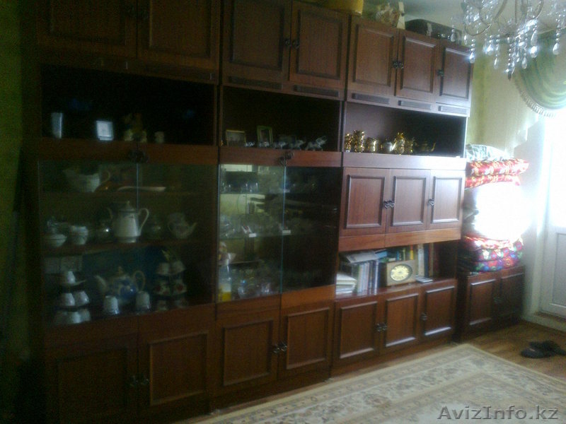 стенка 3-хсекциа, и тумбочка. - Изображение #1, Объявление #554335