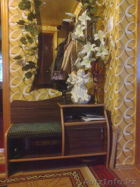 Симпатичная тумбочка в прихожую - Изображение #1, Объявление #986218