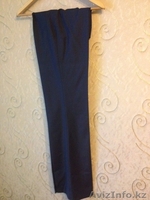 Продаю фирменный женский брючный костюм - Изображение #2, Объявление #1600181