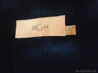 Продаю фирменный женский брючный костюм - Изображение #3, Объявление #1600181