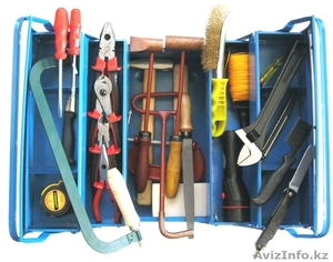 Инструмент и наборы: монтерский,  связиста,  электрика,  кабельщика по оптовым цена