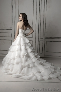 Срочно продам Дизайнерское свадебное платье г.Уральск - Изображение #2, Объявление #917511