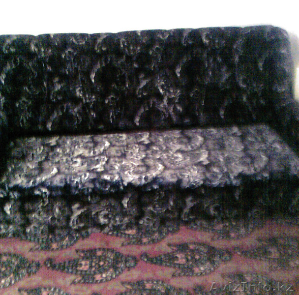 Продам мягкий уголок в спальню или гостиную в отличном состоянии - Изображение #2, Объявление #480483