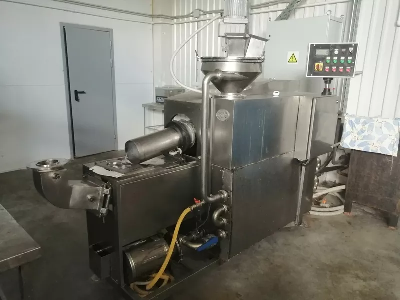 Продам Б/У  плавитель -  чеддеризатор "Donido" оригинал 2-х шнековый.  - Изображение #3, Объявление #1751984